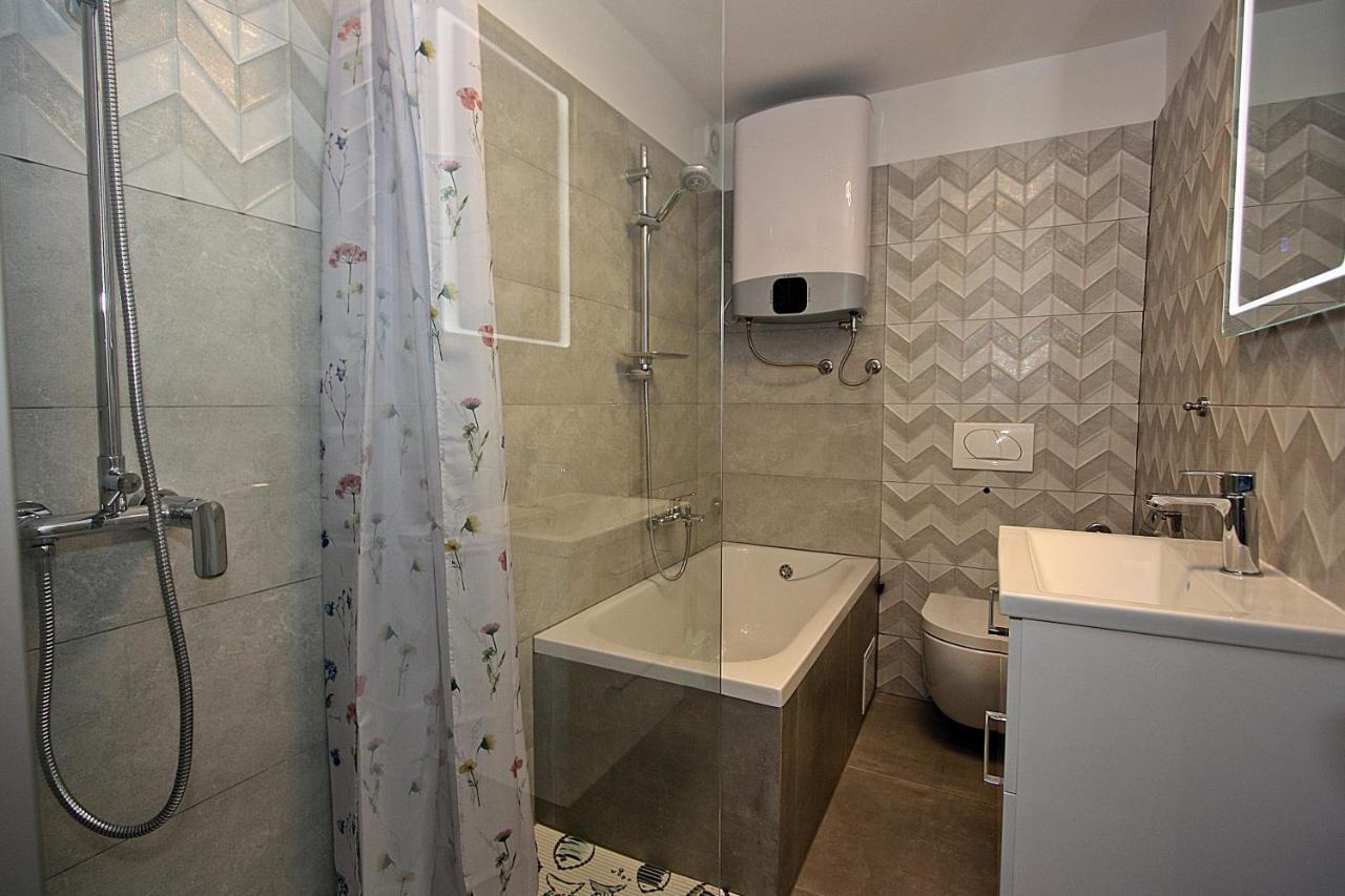 Apartments With Wifi Supetar, Brac - 5665 ภายนอก รูปภาพ
